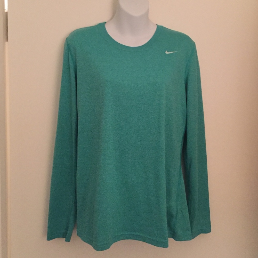 Nike Dri-fit long sleeve shirt
